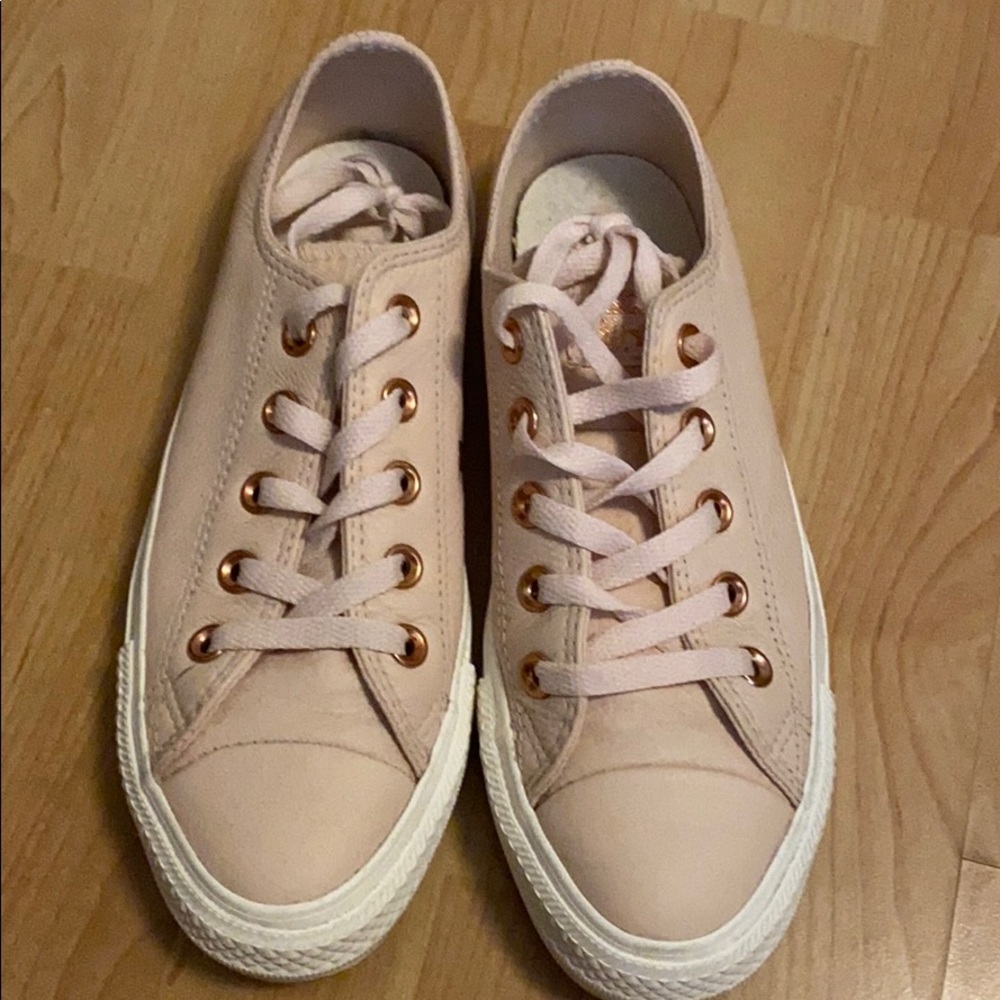Converse - Picture 3 of 12